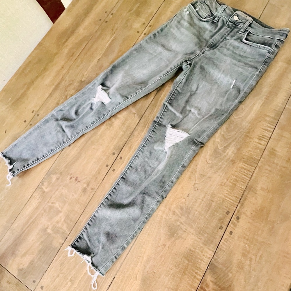 🌟HP🌟Joe’s Distressed Jeans - Picture 3 of 9